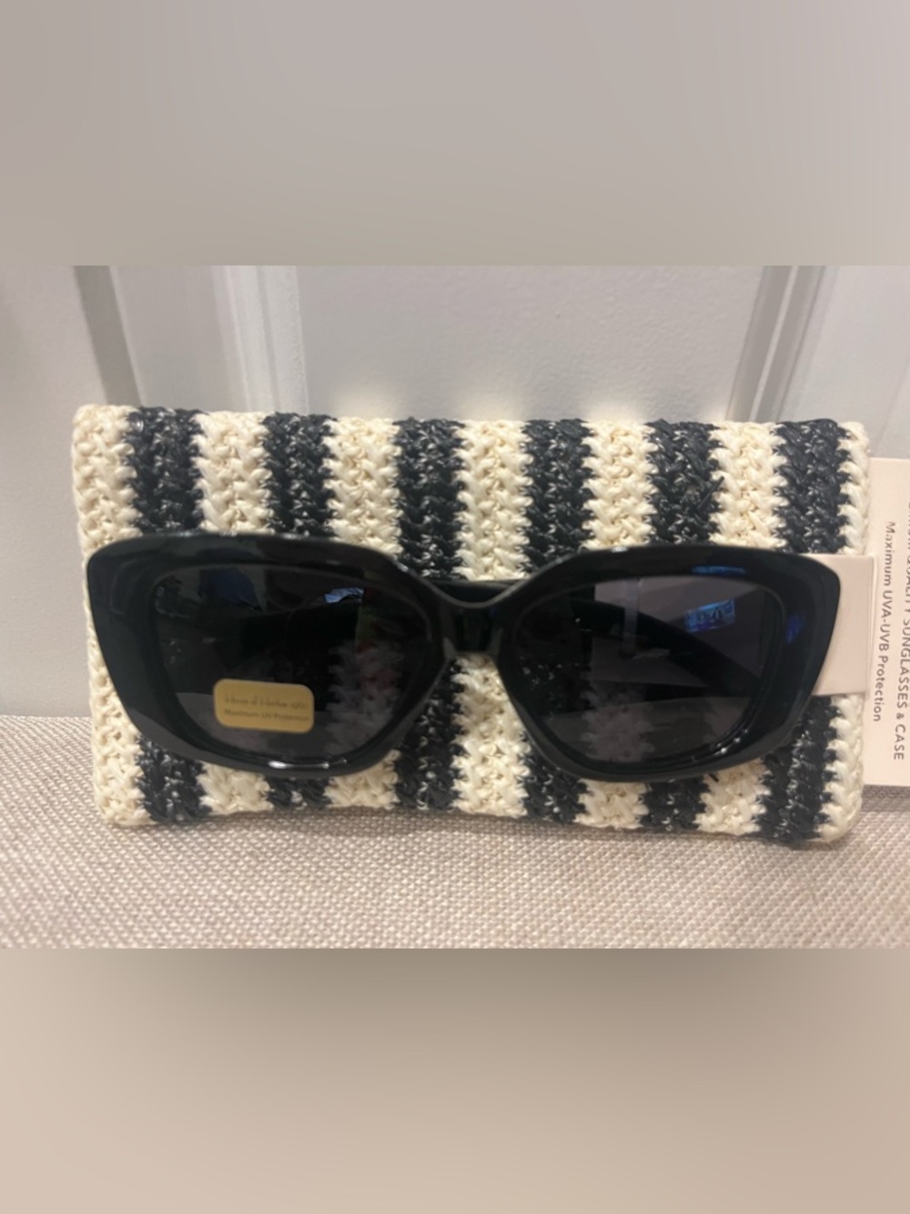 NWT House of Harlow 1960 Women's Black Sunglasses with Striped Case